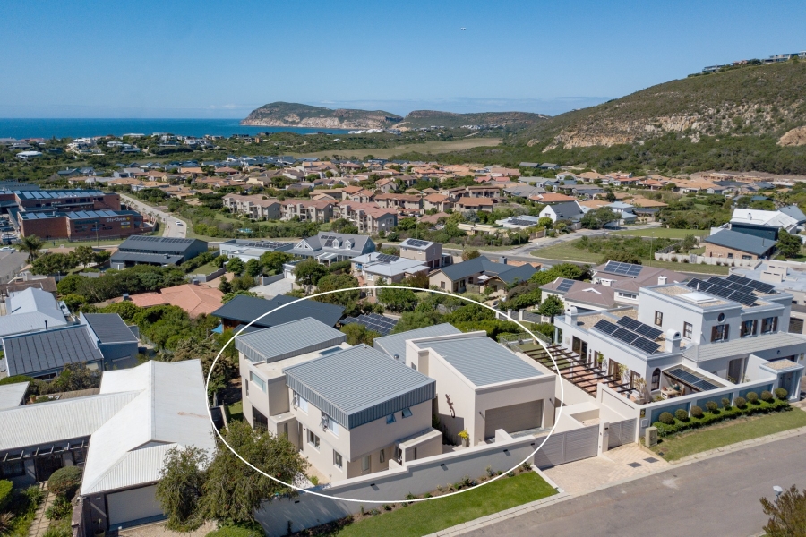 4 Bedroom Property for Sale in Whale Rock Western Cape